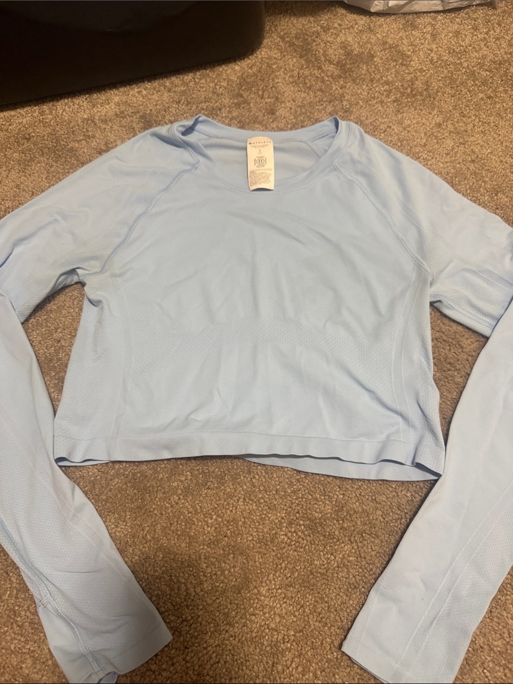 Athleta momentum flex crop top